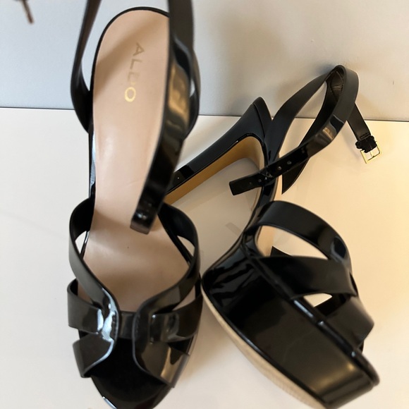 Also high heel plate from sandals. - Picture 12 of 12